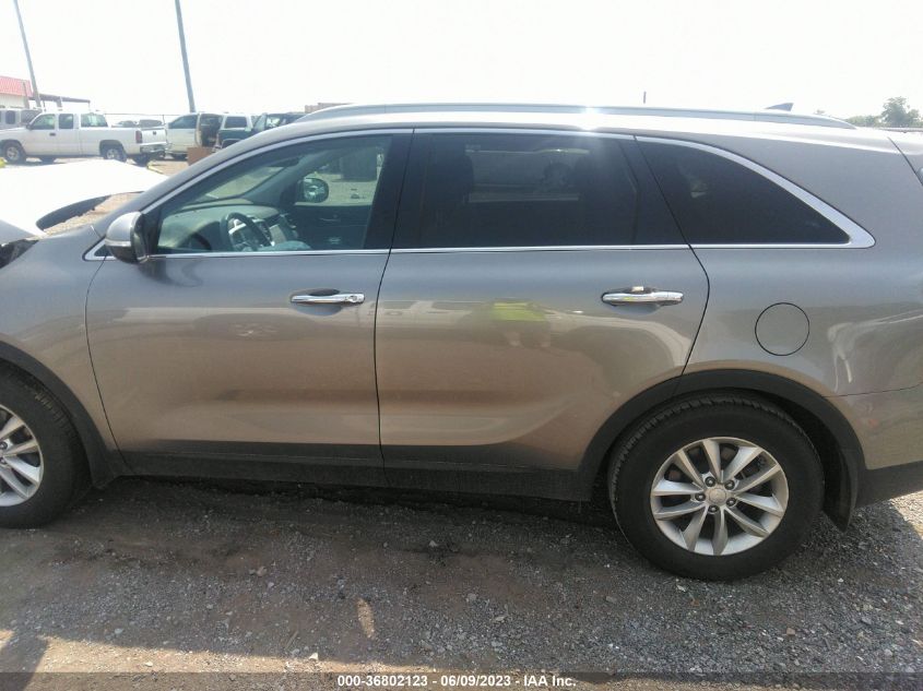 2017 KIA SORENTO LX - 5XYPG4A31HG218206