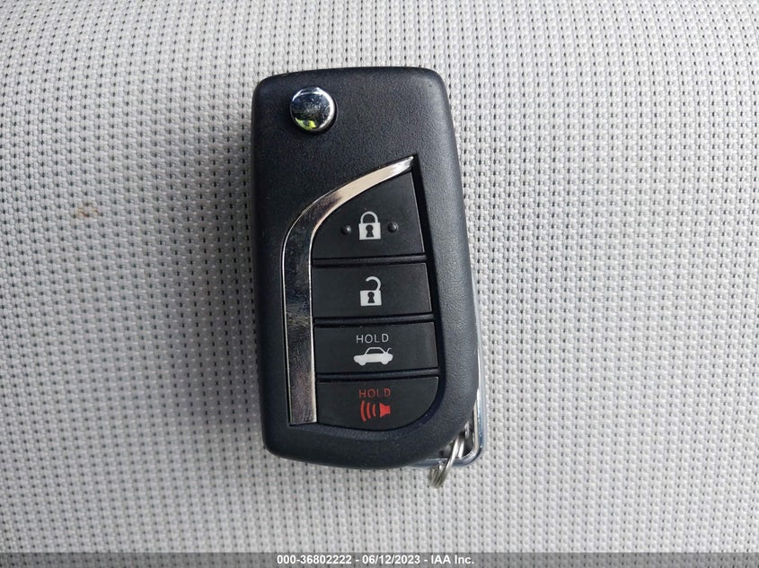 VIN JTDEPRAE6LJ069886 2020 TOYOTA COROLLA LE