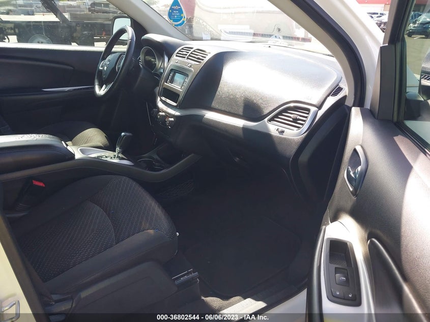 VIN 3C4PDCAB7JT535481 2018 DODGE JOURNEY SE