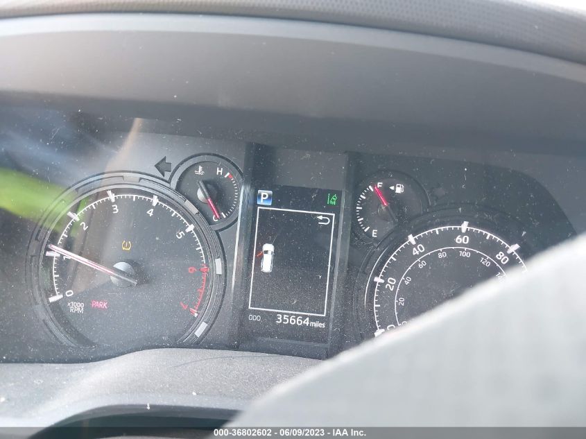 2020 TOYOTA 4RUNNER SR5/SR5 PREMIUM/VENTURE/L - JTEBU5JR1L5747570