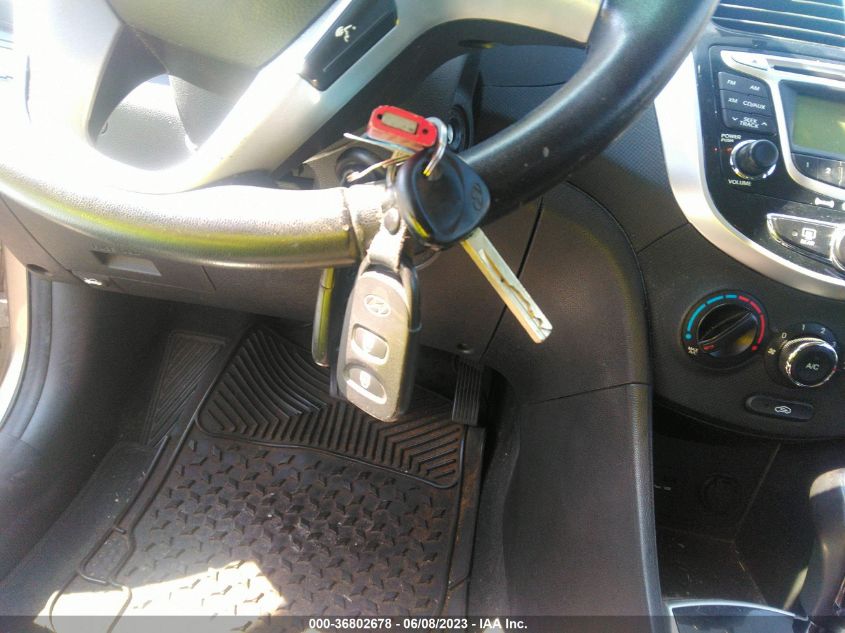 2013 HYUNDAI ACCENT GLS/SE - KMHCU5AE4DU062116