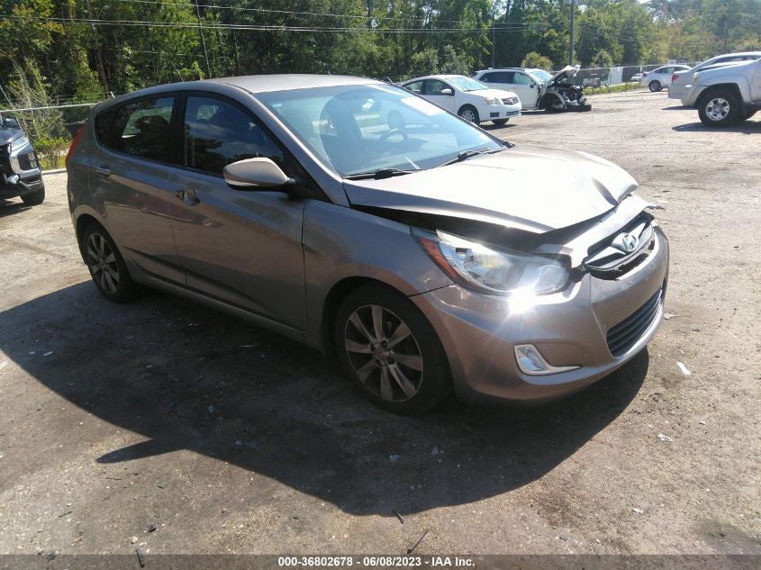 2013 HYUNDAI ACCENT GLS/SE - KMHCU5AE4DU062116