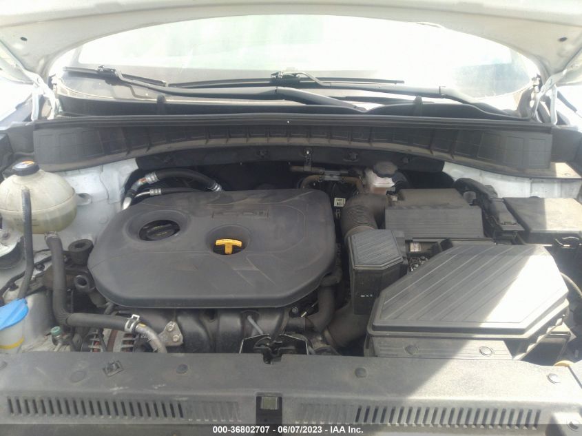 2017 HYUNDAI TUCSON SE - KM8J3CA40HU391519