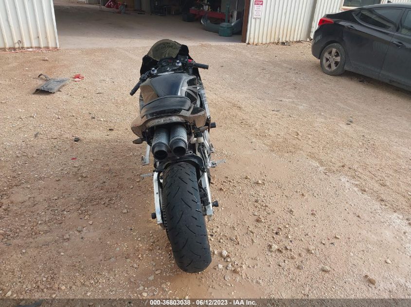 2005 HONDA CBR600 RR - JH2PC37055M200134