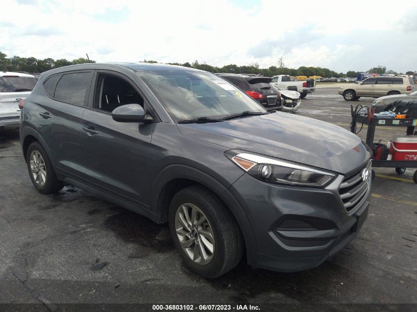 2017 HYUNDAI TUCSON SE - KM8J23A47HU415060