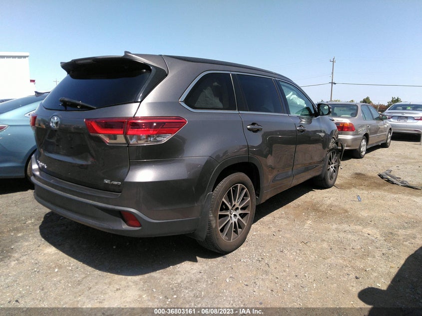 VIN 5TDJZRFH1JS561172 2018 TOYOTA HIGHLANDER SE/XLE