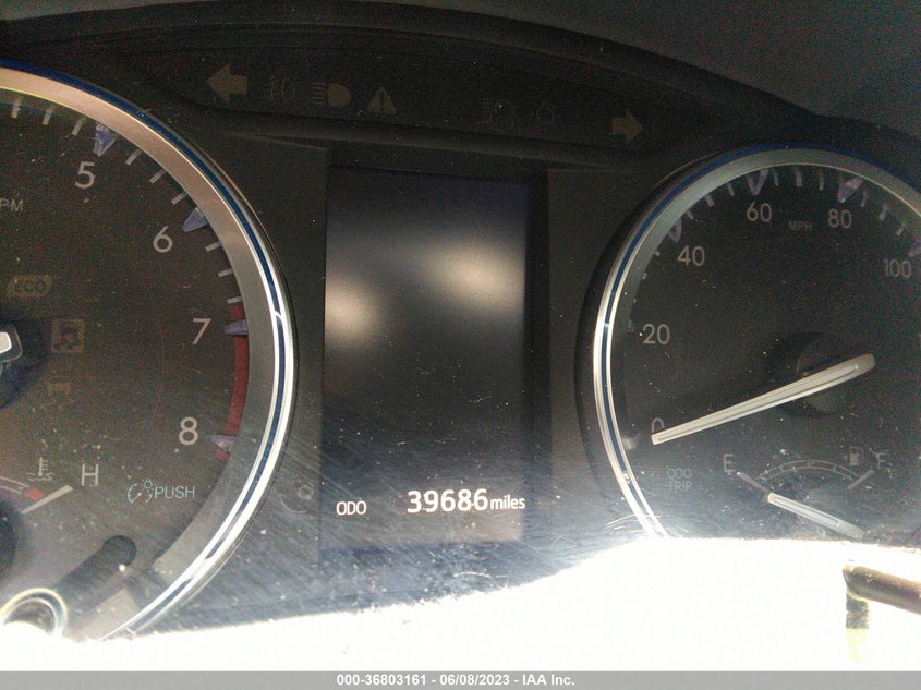 VIN 5TDJZRFH1JS561172 2018 TOYOTA HIGHLANDER SE/XLE