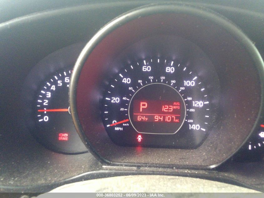 2016 KIA SOUL + - KNDJP3A5XG7873834