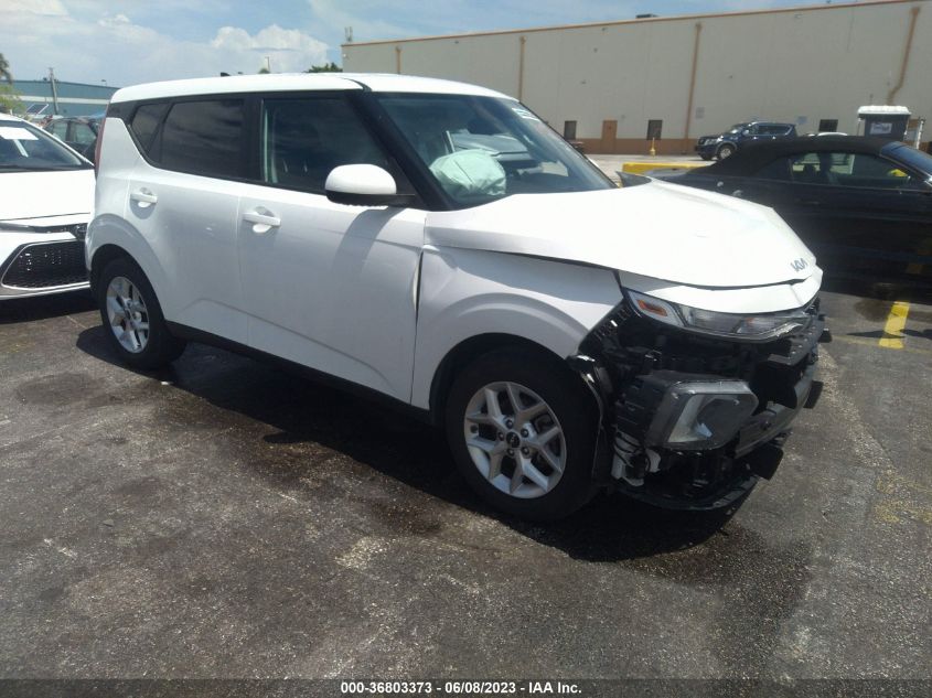 2022 KIA SOUL LX - KNDJ23AUXN7171385
