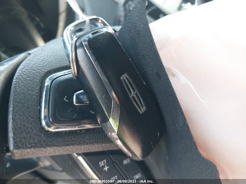 2016 LINCOLN MKC SELECT - 5LMCJ2C96GUJ31199