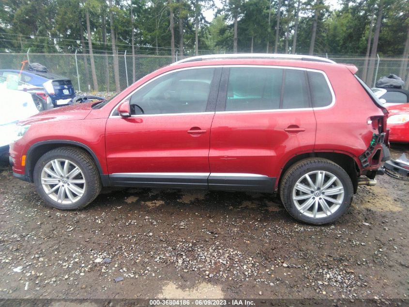 2013 VOLKSWAGEN TIGUAN SE W/SUNROOF & NAV - WVGAV3AX6DW084777