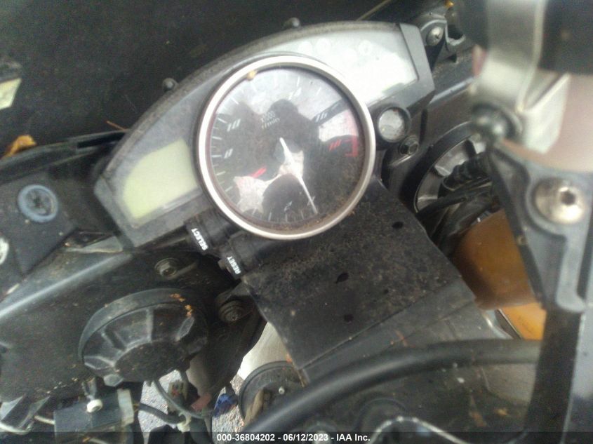 2008 YAMAHA YZFR6 - JYARJ16E88A003002