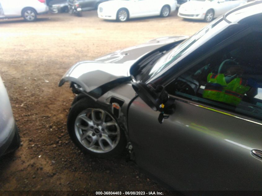 2017 MINI CLUBMAN COOPER - WMWLN5C30H2E33223