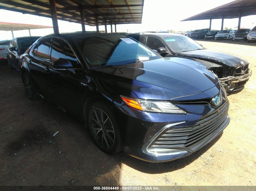 2021 TOYOTA CAMRY HYBRID XLE - 4T1F31AK0MU566211