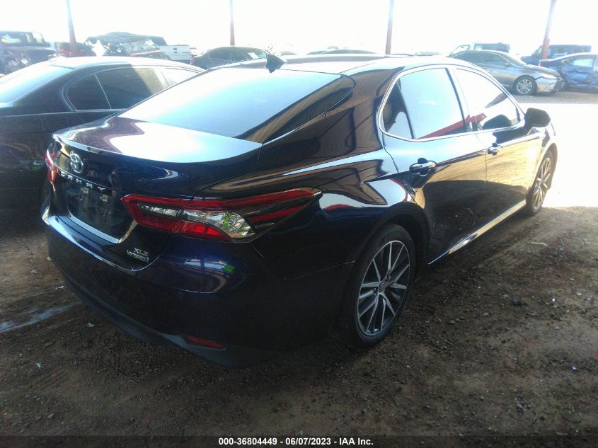 2021 TOYOTA CAMRY HYBRID XLE - 4T1F31AK0MU566211