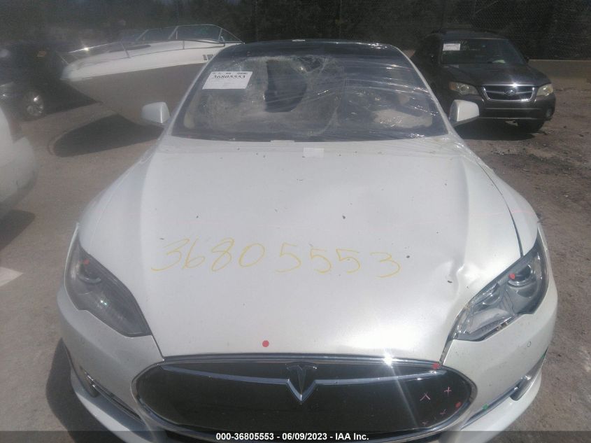 2014 TESLA MODEL S 60 KWH BATTERY/P85 - 5YJSA1H17EFP32983