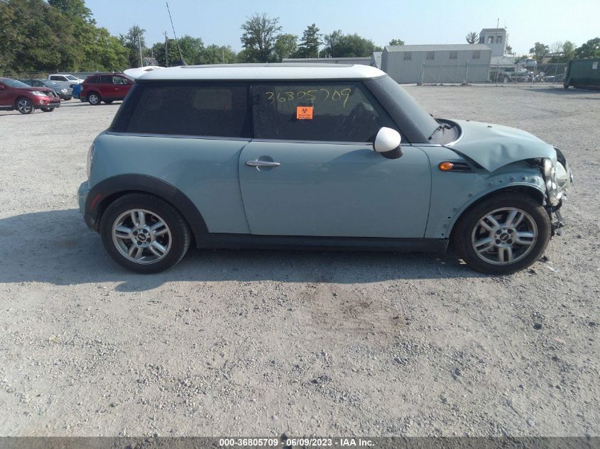 2013 MINI COOPER HARDTOP - WMWSU3C59DT679242