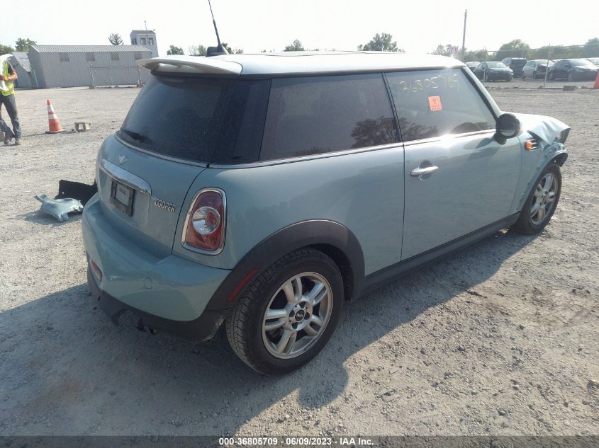 2013 MINI COOPER HARDTOP - WMWSU3C59DT679242