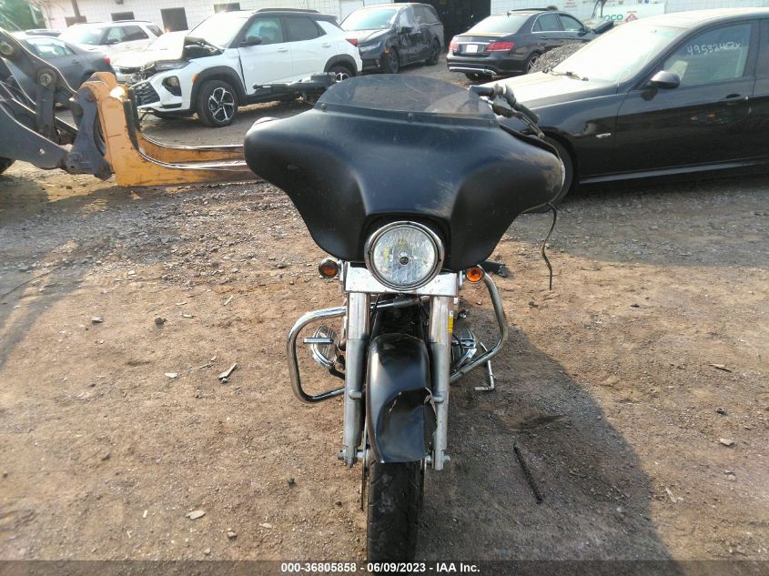 2010 HARLEY-DAVIDSON FLHX - 1HD1KB415AB610719