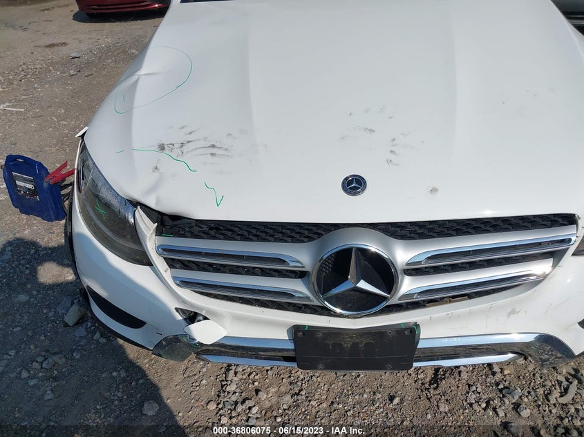 VIN WDC0G4KB8JV090143 2018 MERCEDES-BENZ GLC GLC 300