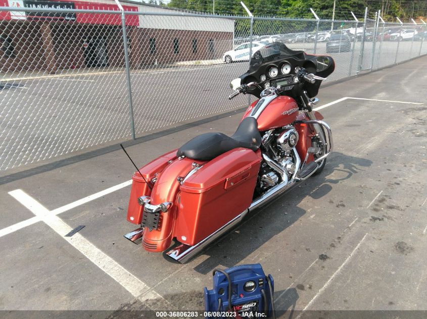 2011 HARLEY-DAVIDSON FLHX - 1HD1KB411BB664133