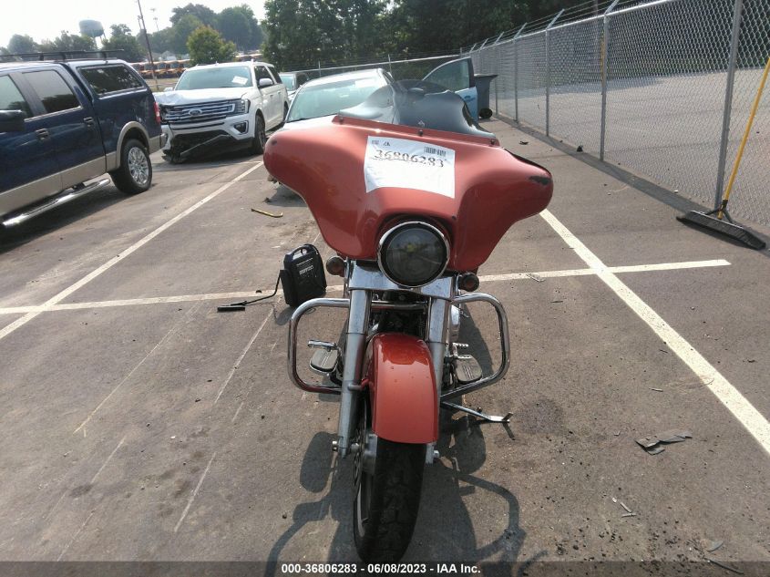 2011 HARLEY-DAVIDSON FLHX - 1HD1KB411BB664133