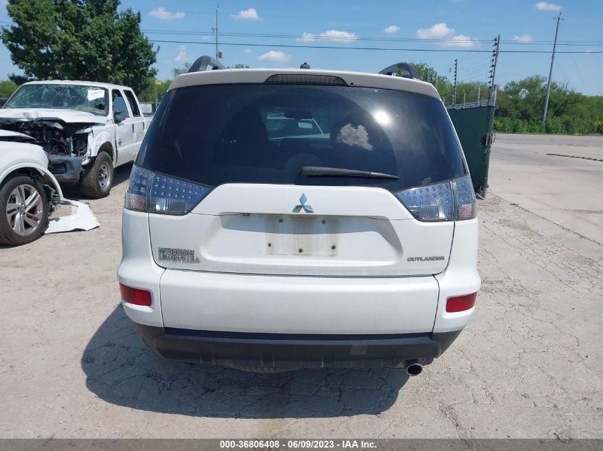 2013 MITSUBISHI OUTLANDER SE - JA4AS3AW3DU002921