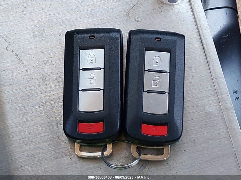 2013 MITSUBISHI OUTLANDER SE - JA4AS3AW3DU002921