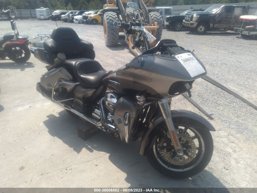 2016 HARLEY-DAVIDSON FLTRU - 1HD1KGL14GB607124