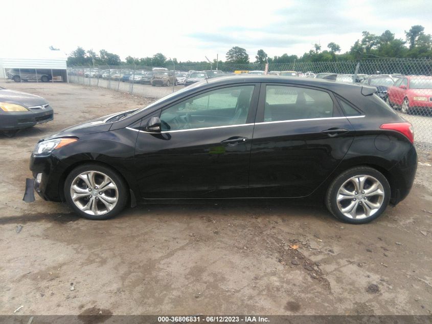2013 HYUNDAI ELANTRA GT W/BLUE INT - KMHD35LE6DU069783