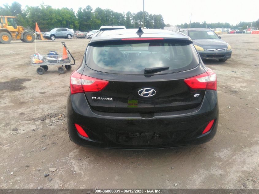 2013 HYUNDAI ELANTRA GT W/BLUE INT - KMHD35LE6DU069783