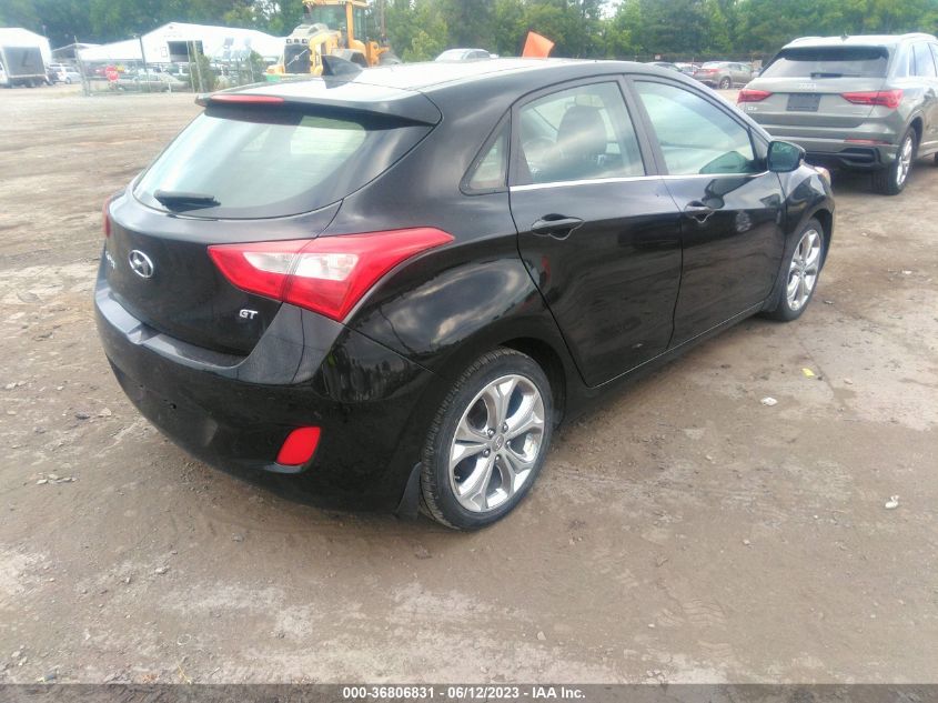 2013 HYUNDAI ELANTRA GT W/BLUE INT - KMHD35LE6DU069783