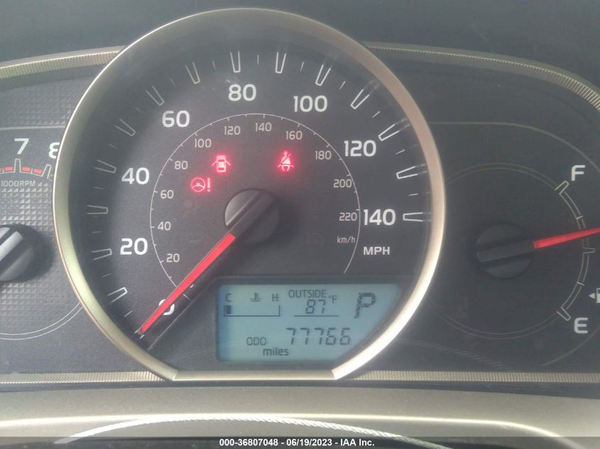 2015 TOYOTA RAV4 XLE - JTMWFREV2FD074037