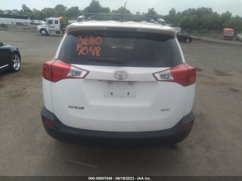 2015 TOYOTA RAV4 XLE - JTMWFREV2FD074037