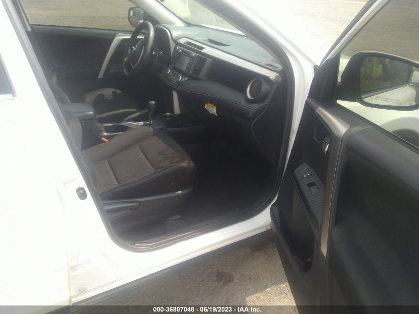 2015 TOYOTA RAV4 XLE - JTMWFREV2FD074037