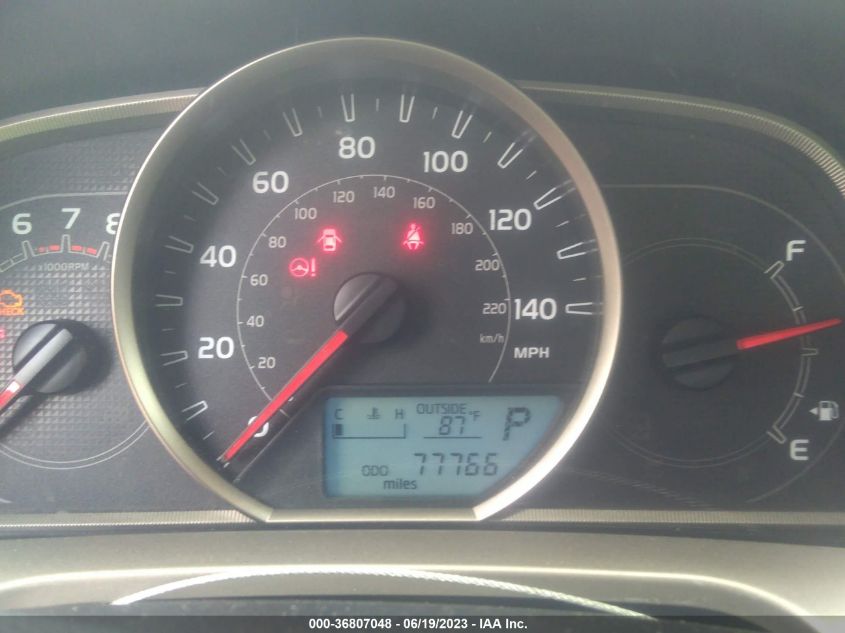2015 TOYOTA RAV4 XLE - JTMWFREV2FD074037