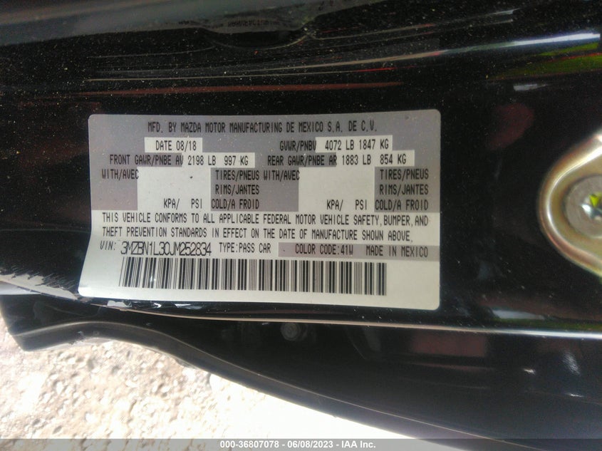 VIN 3MZBN1L30JM252834 2018 MAZDA MAZDA3 5-DOOR TOURING