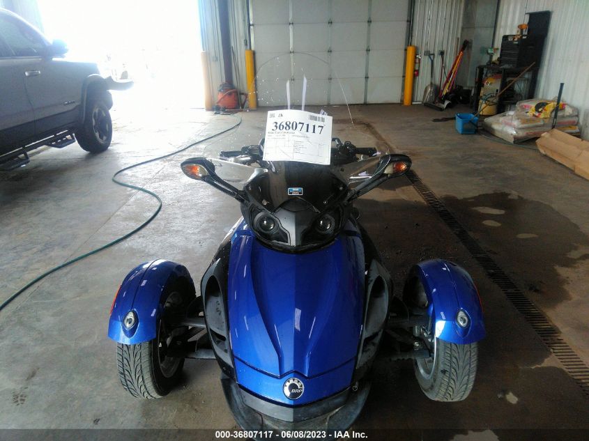 2010 CAN-AM SPYDER ROADSTER RS - 2BXJAKA12AV000424