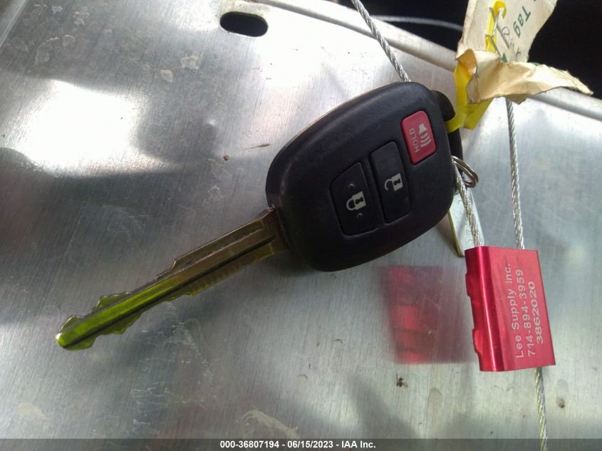 2018 TOYOTA RAV4 LE - JTMZFREV7JJ203588