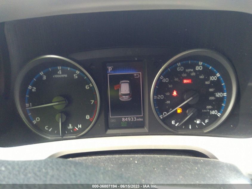 2018 TOYOTA RAV4 LE - JTMZFREV7JJ203588