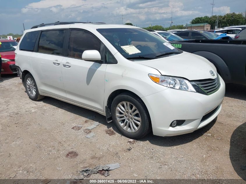 5TDYK3DC9FS597674 2015 TOYOTA SIENNA - Image 1