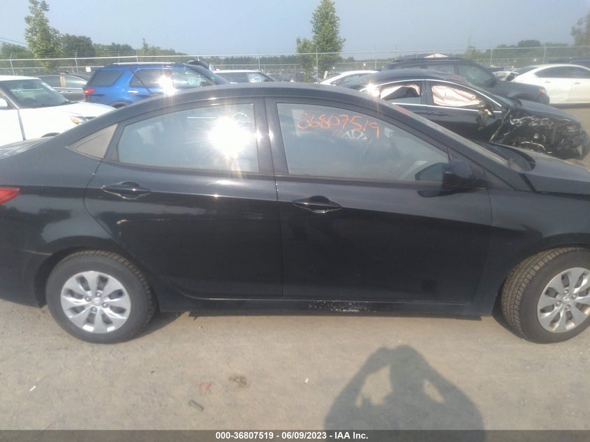 VIN KMHCT4AE7HU241110 2017 HYUNDAI ACCENT SE