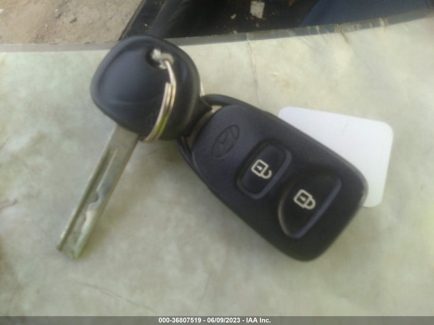 VIN KMHCT4AE7HU241110 2017 HYUNDAI ACCENT SE