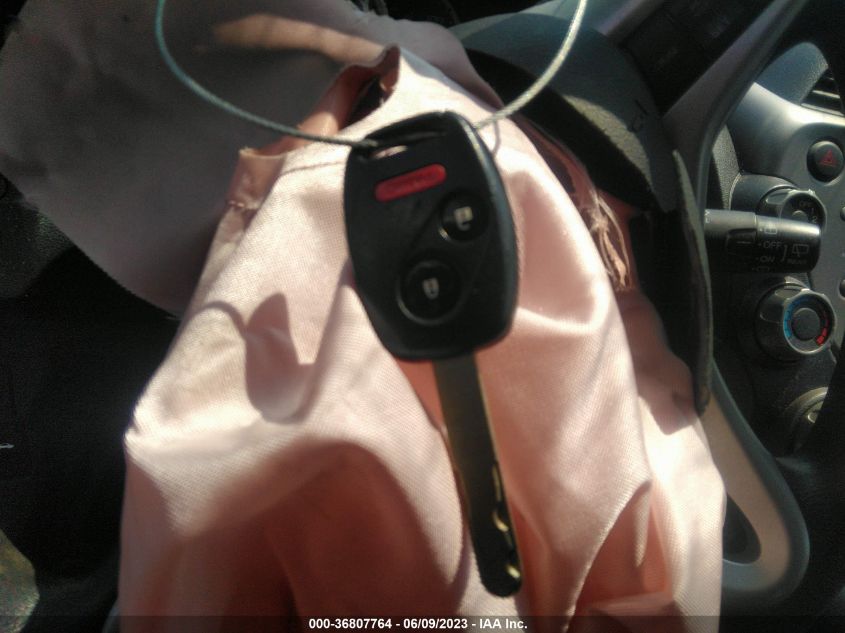 2013 HONDA FIT JHMGE8H33DC019674