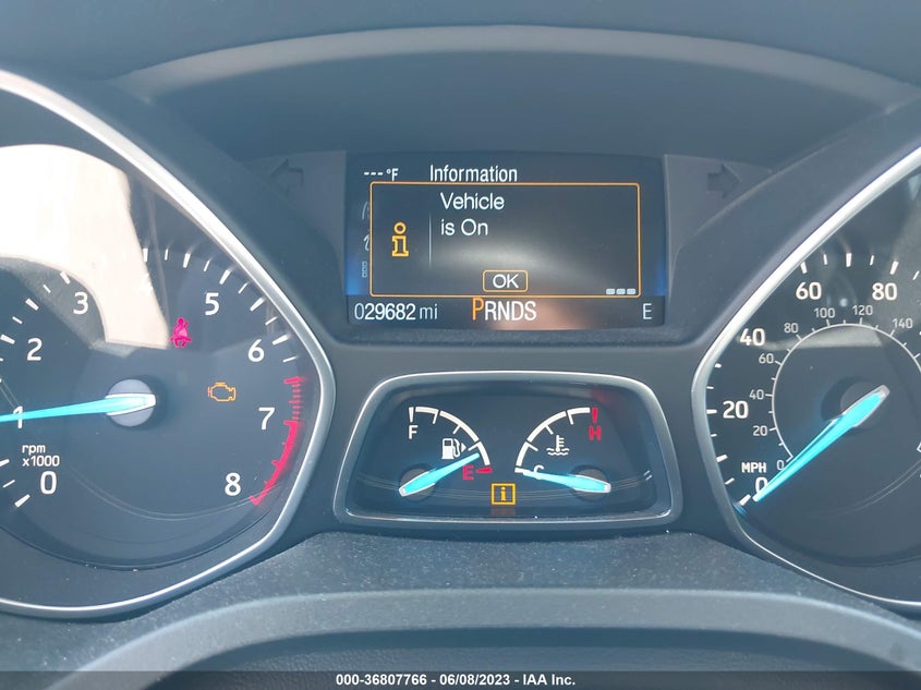 VIN 1FMCU9J90KUB01727 2019 FORD ESCAPE TITANIUM