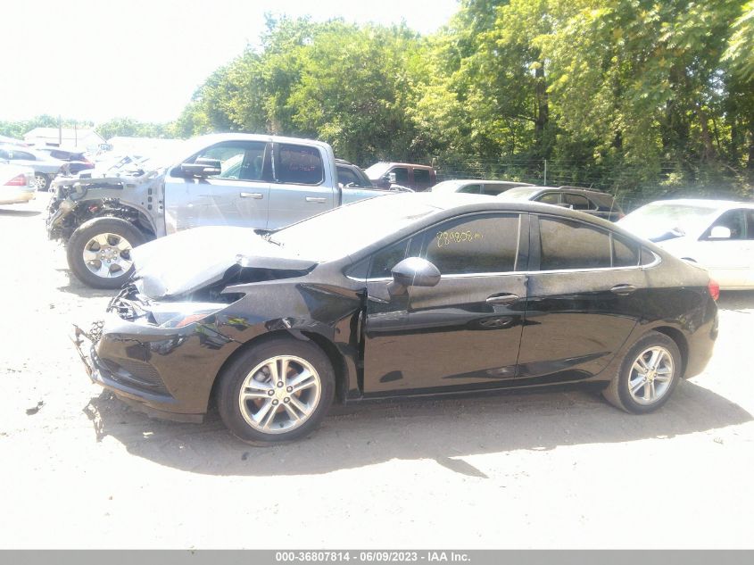 2018 CHEVROLET CRUZE LT - 1G1BE5SM7J7126896