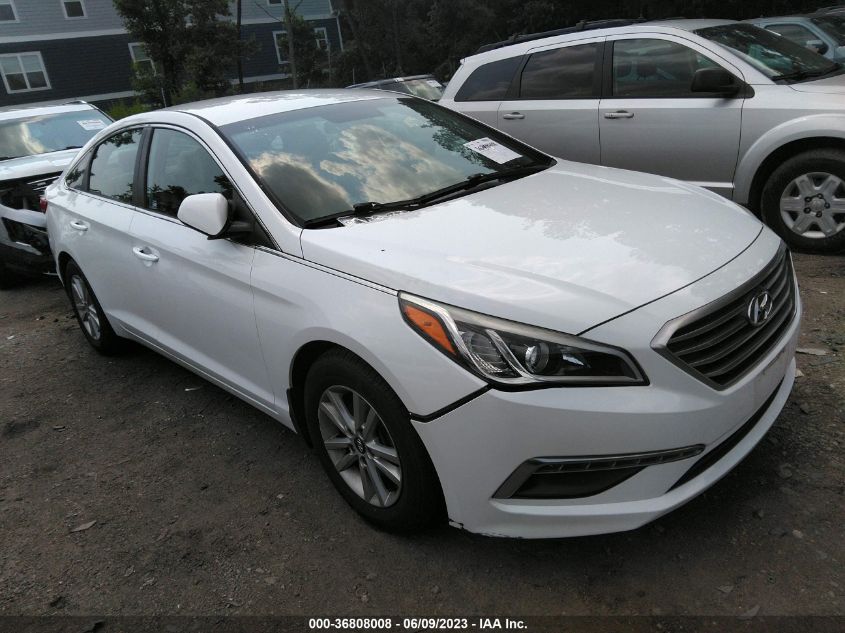 2015 HYUNDAI SONATA 2.4L SE - 5NPE24AF8FH191446