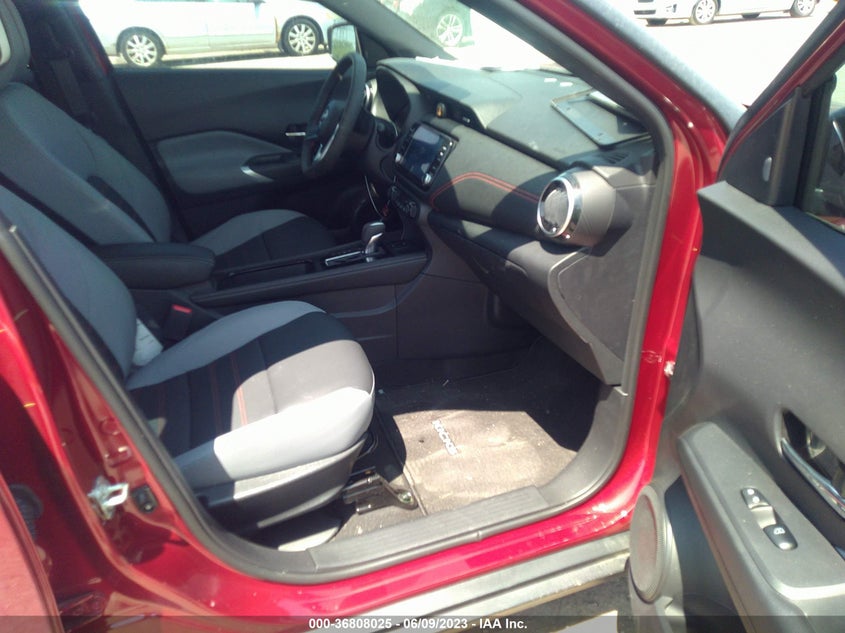 VIN 3N1CP5DV9PL511783 2023 NISSAN KICKS SR