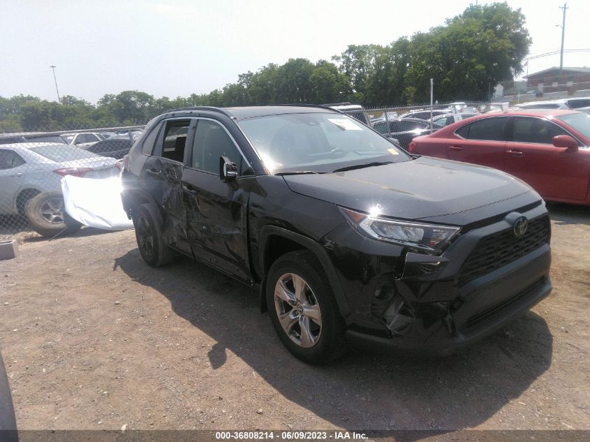 2020 TOYOTA RAV4 XLE - JTMW1RFV3LJ017551