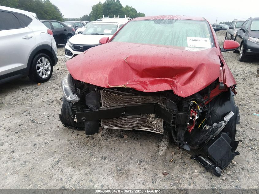 2017 HYUNDAI ELANTRA SE - KMHD84LF7HU160894